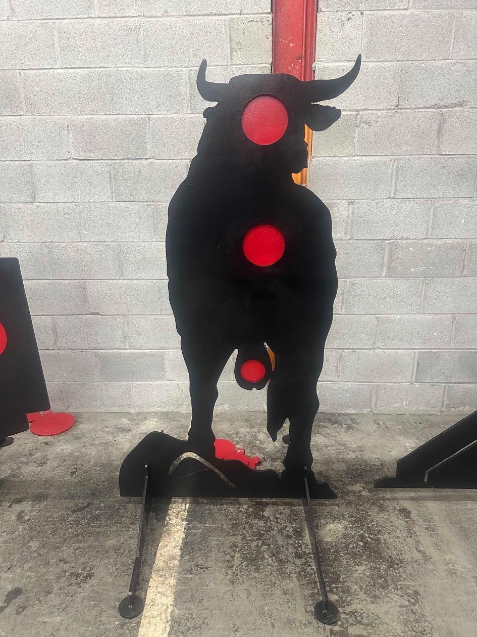 Bull Hit Target UNUSED BULL AR500 3/8