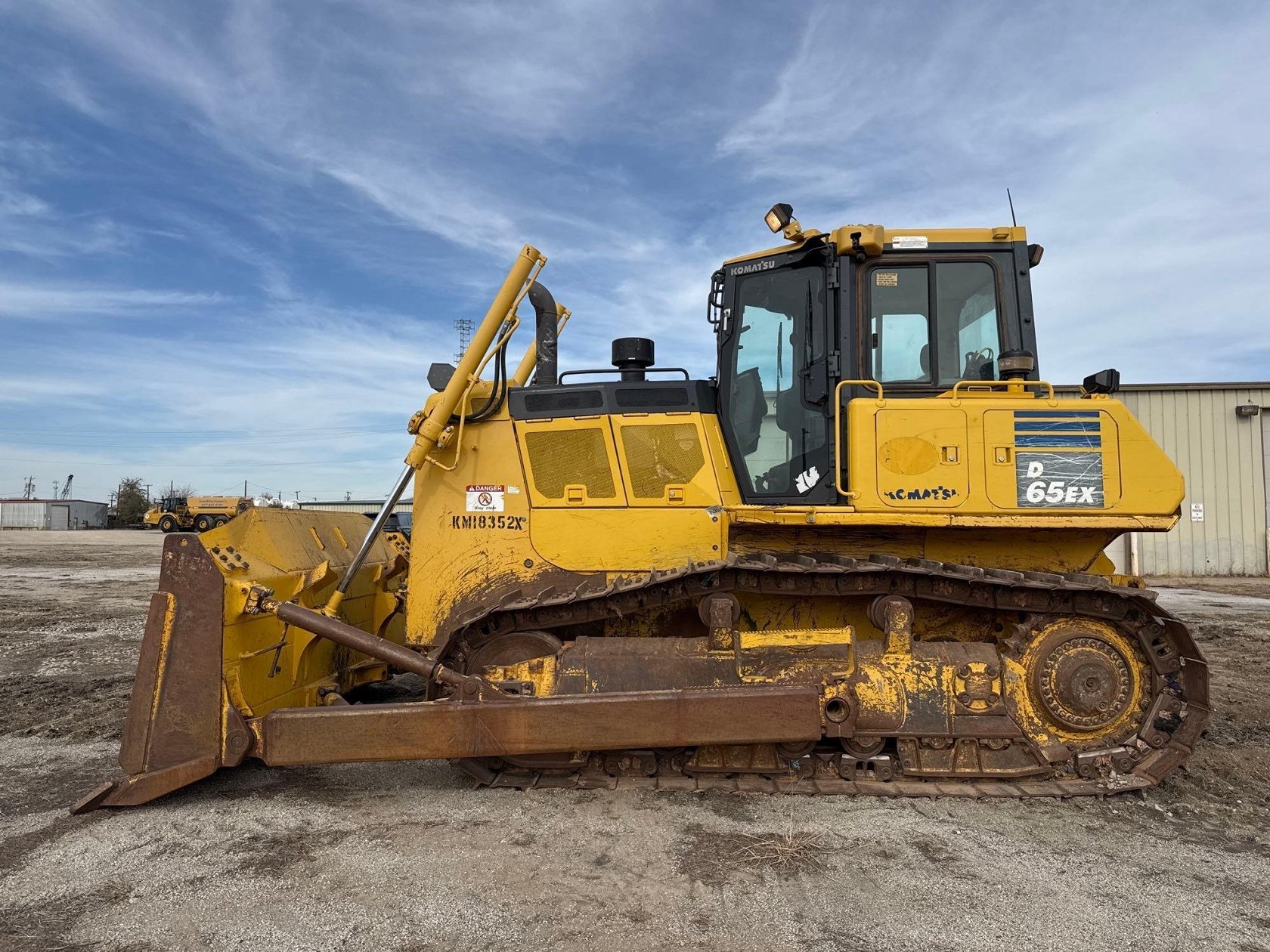 2018 KOMATSU D65EX-18 CRAWLER DOZER