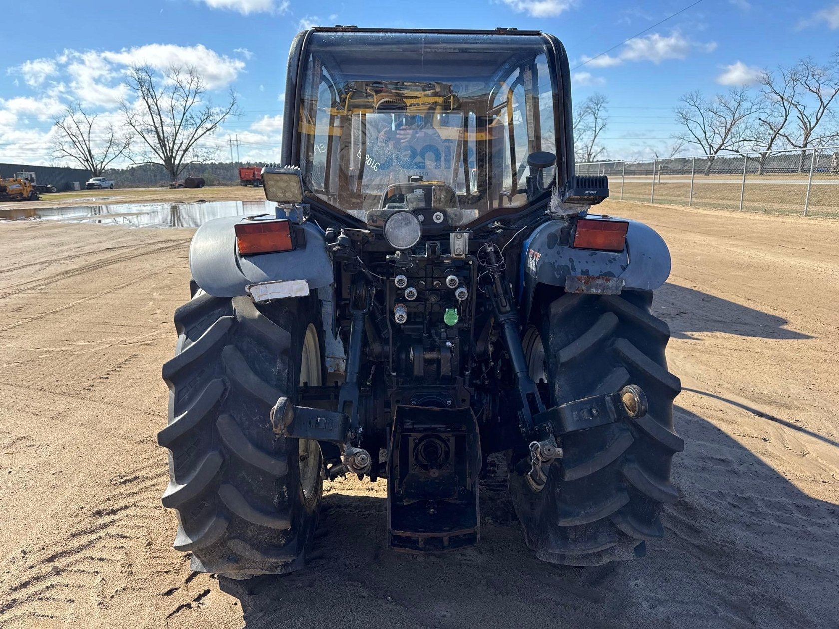 NEW HOLLAND T4.105F TRACTOR