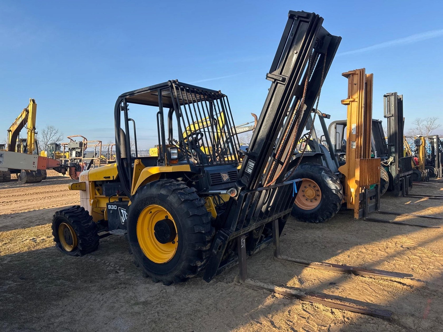 Jcb Rt930 (INOP) 2010 JCB 930 ROUGH TERRAIN FORKLIFT