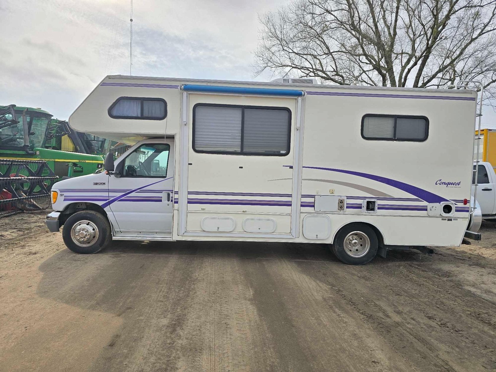 1998 FORD E-350 MOTORHOME