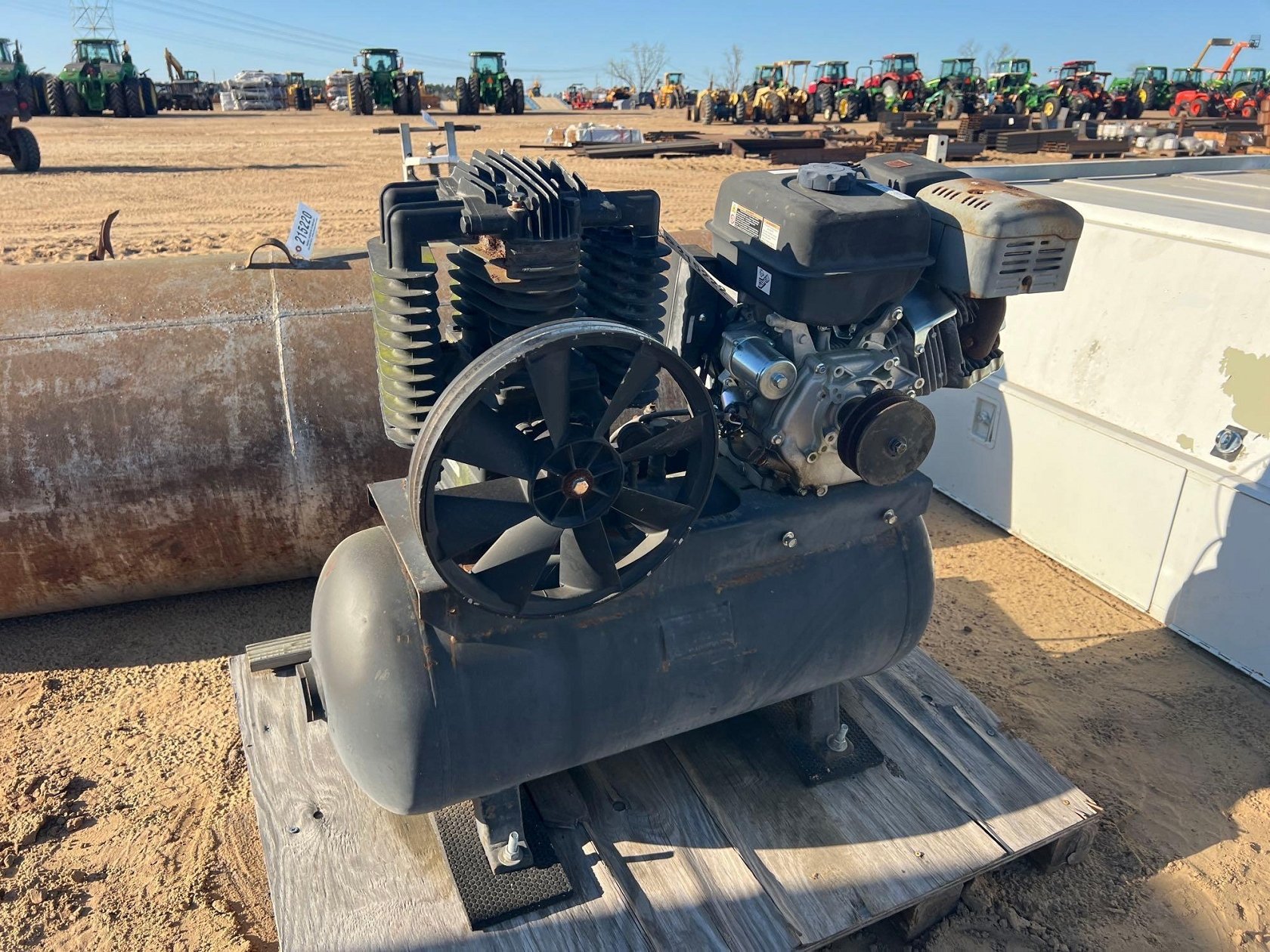 30 GALLON AIR COMPRESSOR