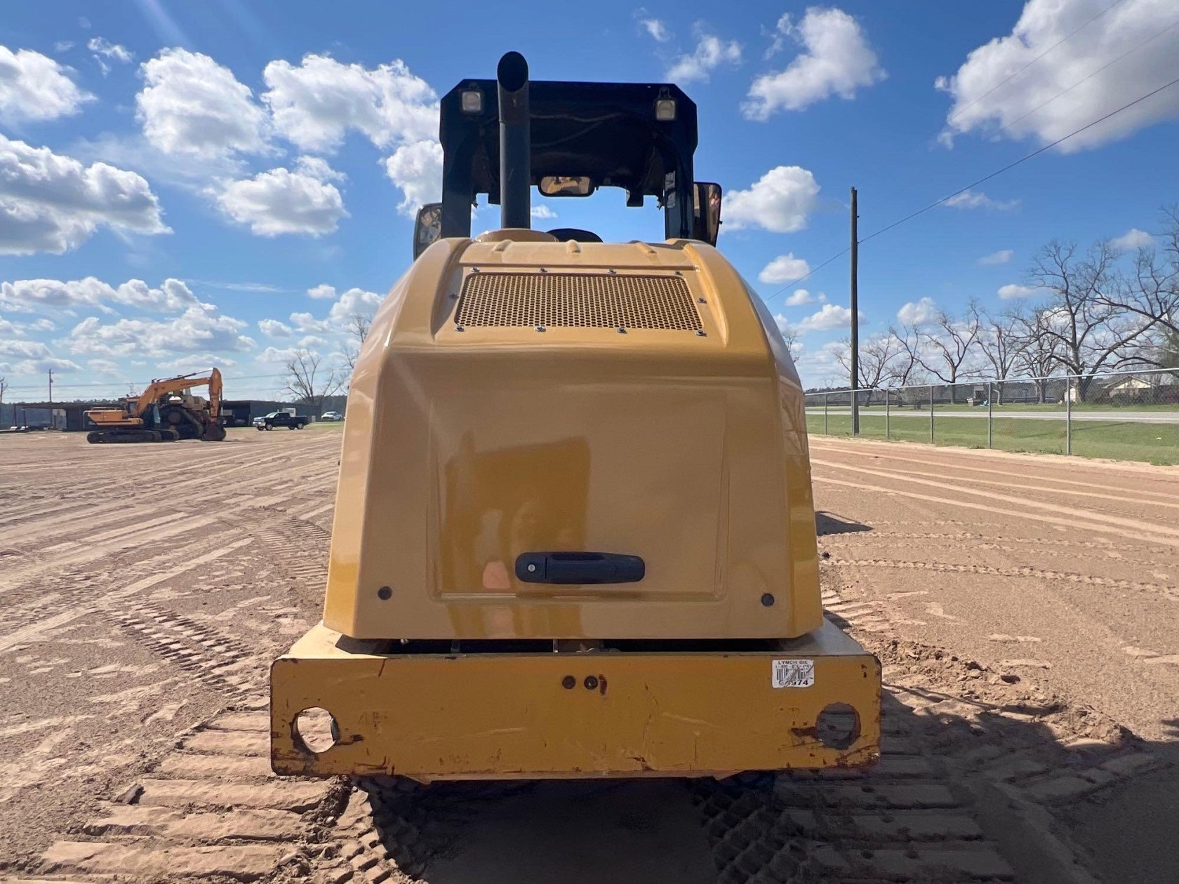 Cs44b 2018 CATERPILLAR CS44B SMOOTH DRUM ROLLER