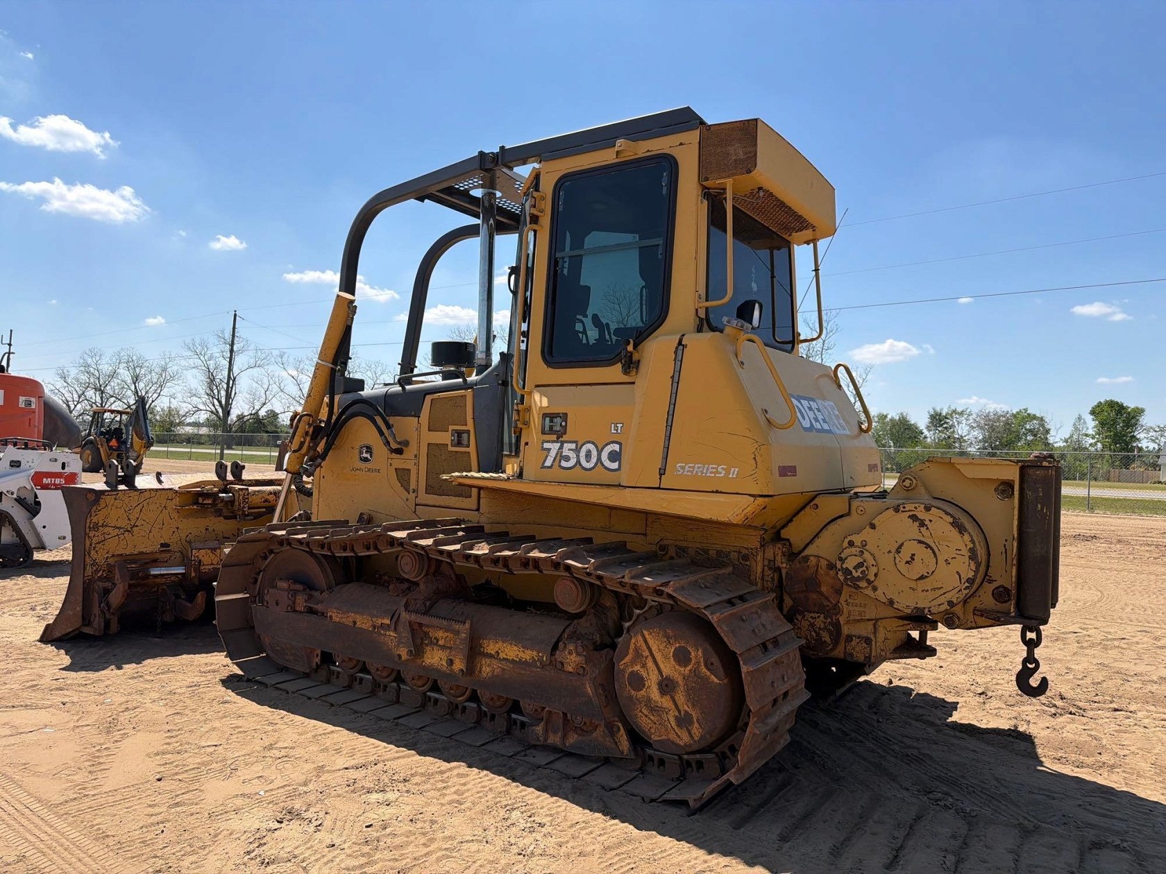 2004 JOHN DEERE 750C LT SERIES II CRAWLER DOZER
