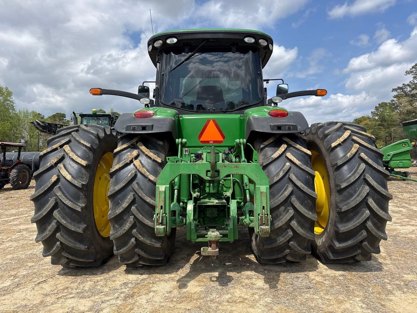 JOHN DEERE 8360R TRACTOR