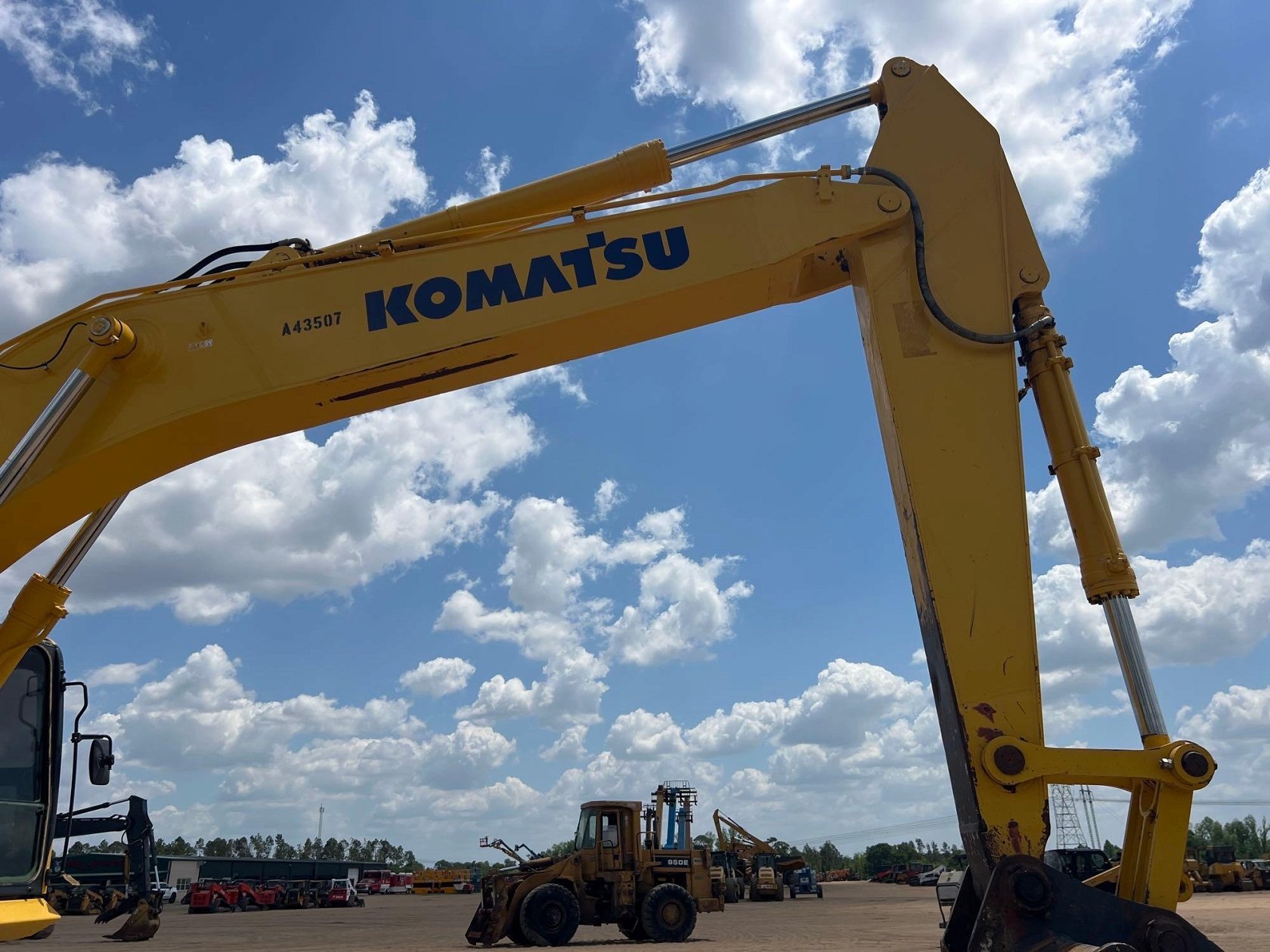 2023 KOMATSU PC490LC-11 EXCAVATOR