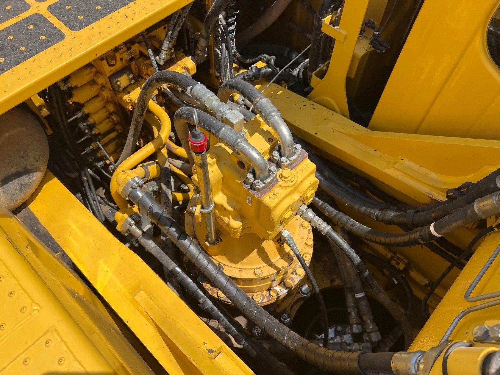 2023 KOMATSU PC490LC-11 EXCAVATOR