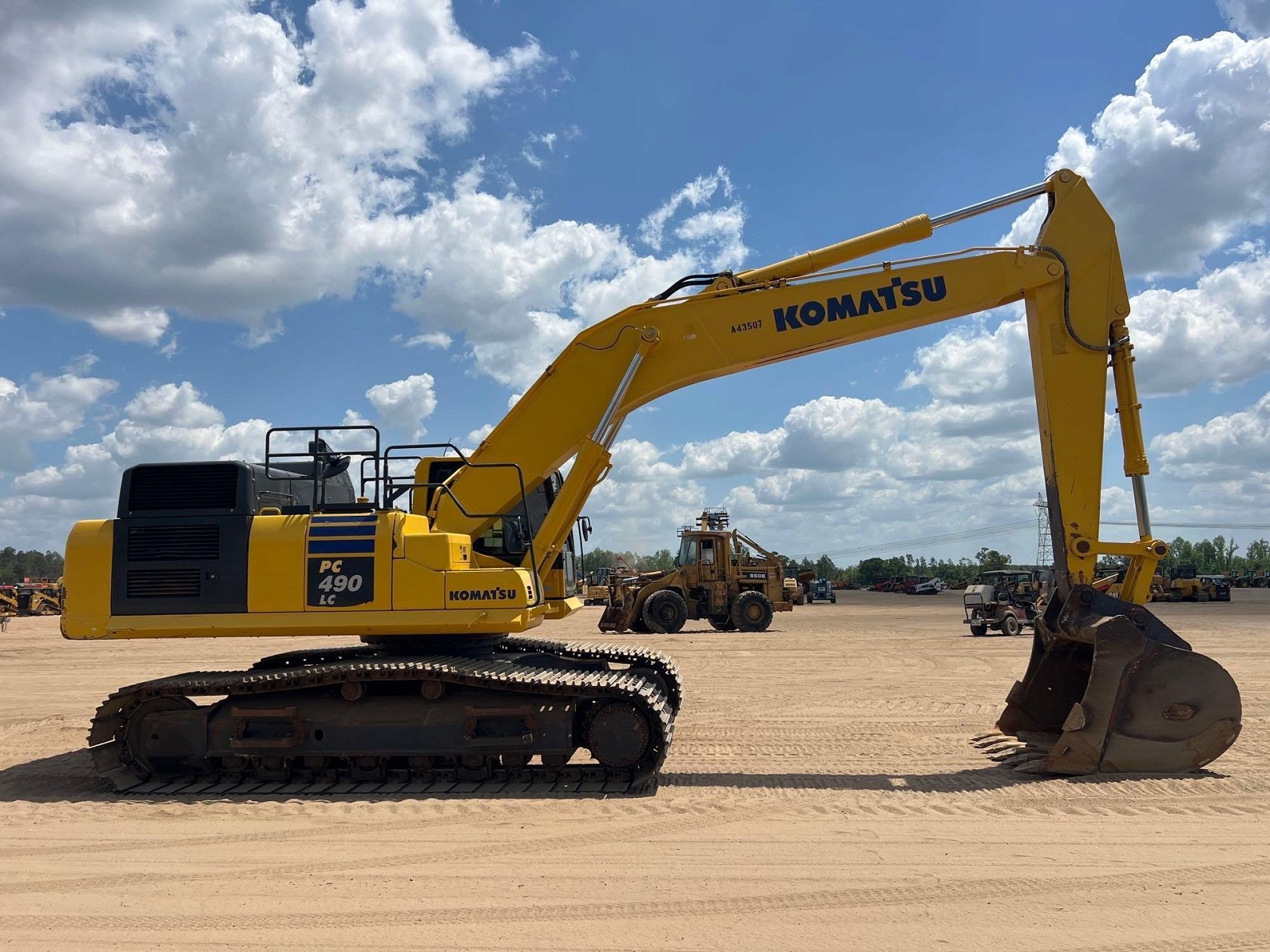 2023 KOMATSU PC490LC-11 EXCAVATOR