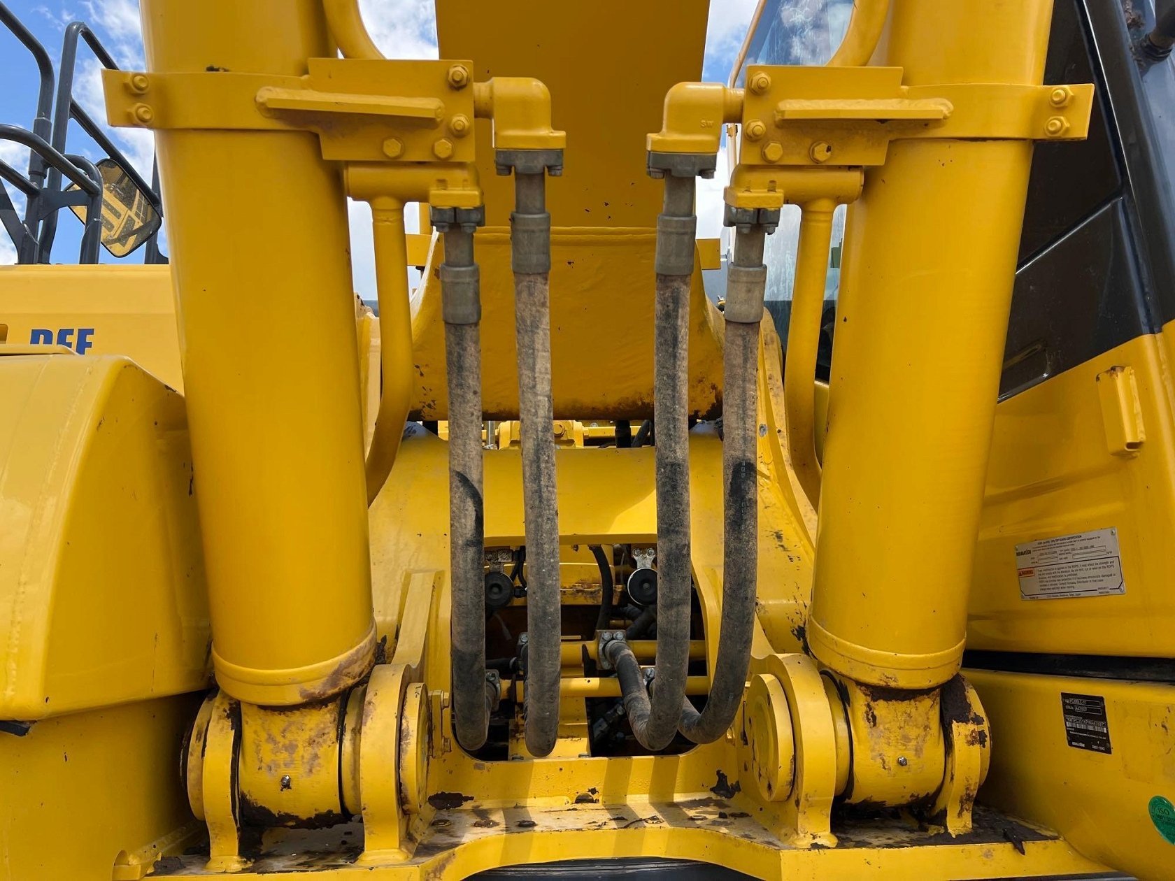 2023 KOMATSU PC490LC-11 EXCAVATOR