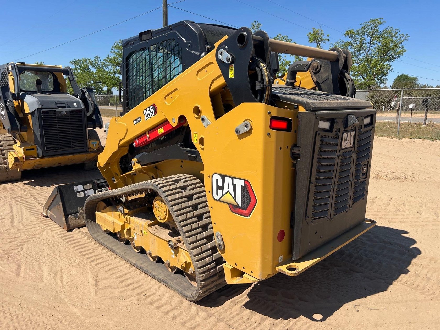 2024 CATERPILLAR 255 SKID STEER