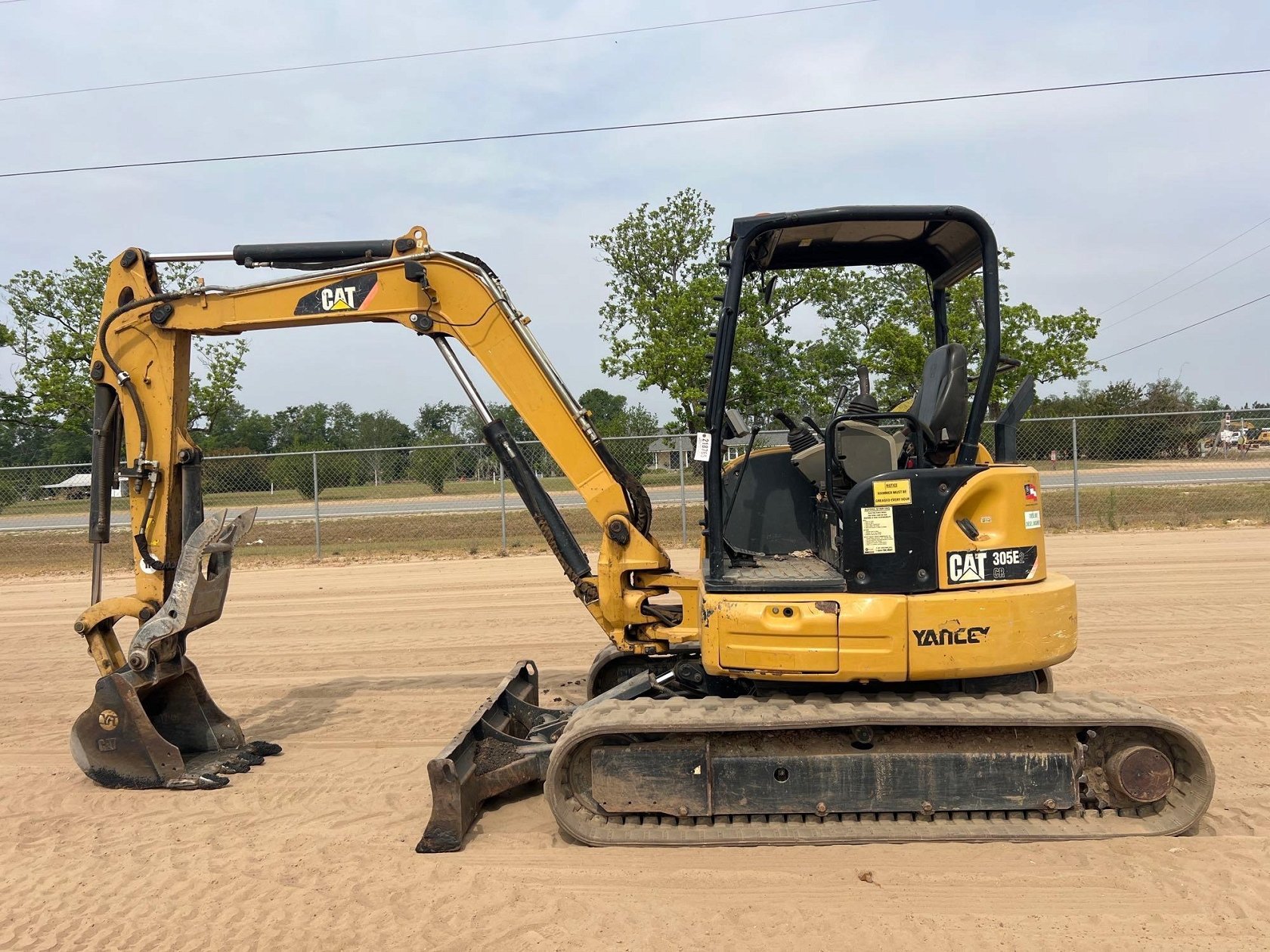 2016 CATERPILLAR 305E2 CR EXCAVATOR