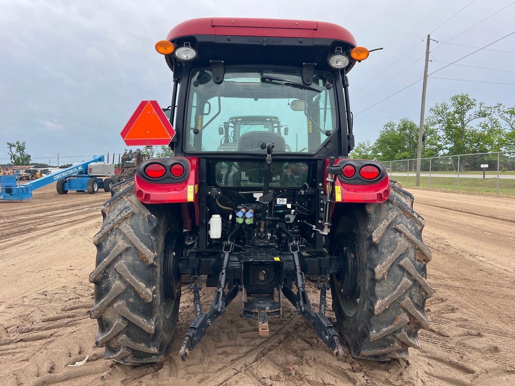 CASE IH FARMALL 75A TRACTOR