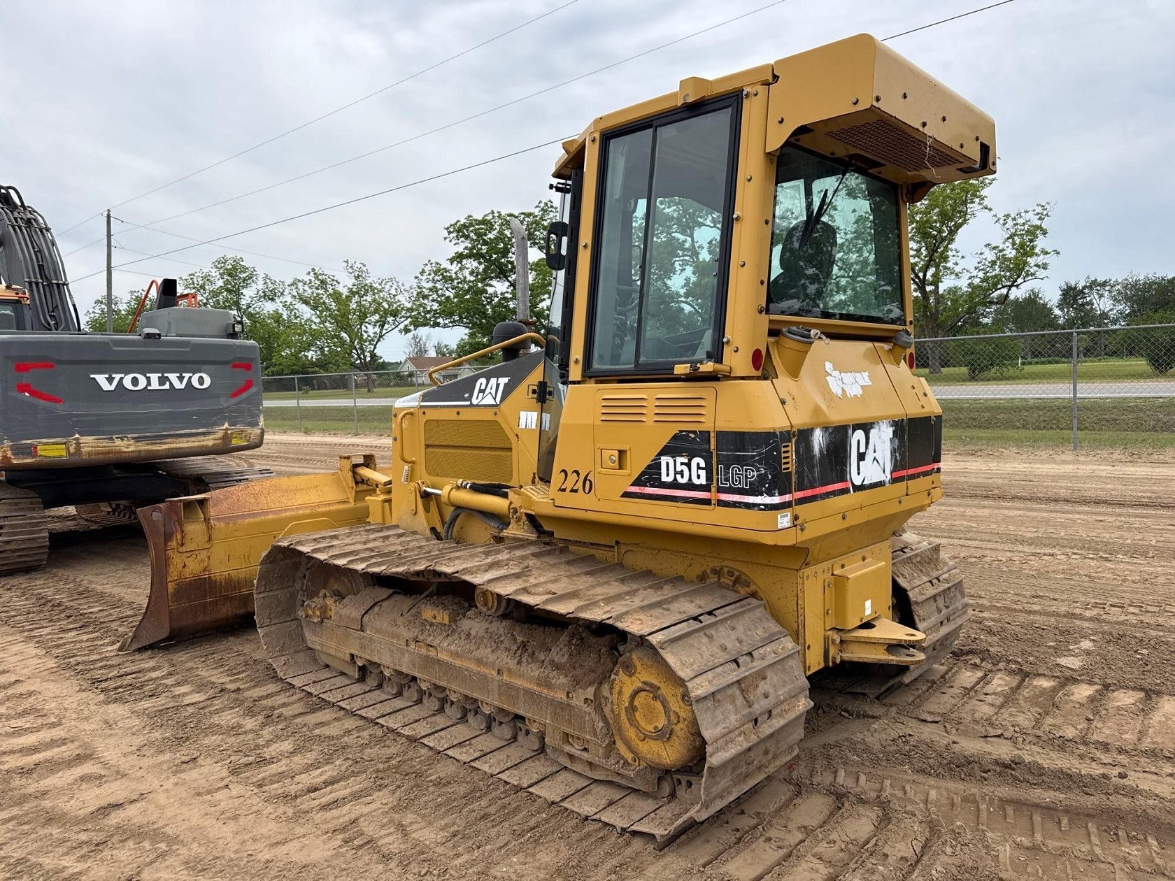 2005 CATERPILLAR D5G LGP CRAWLER DOZER
