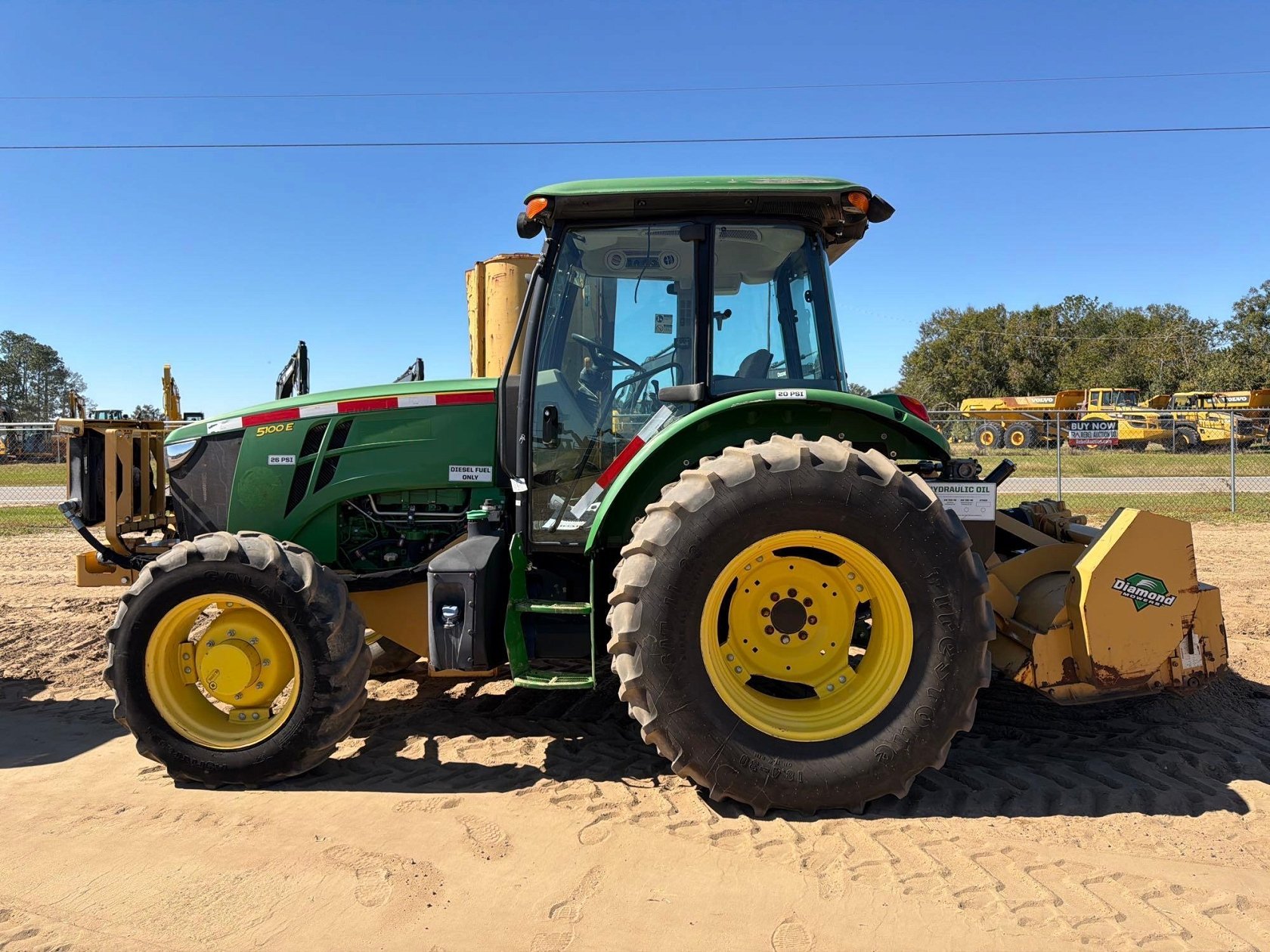 2019 JOHN DEERE 5100E TRACTOR