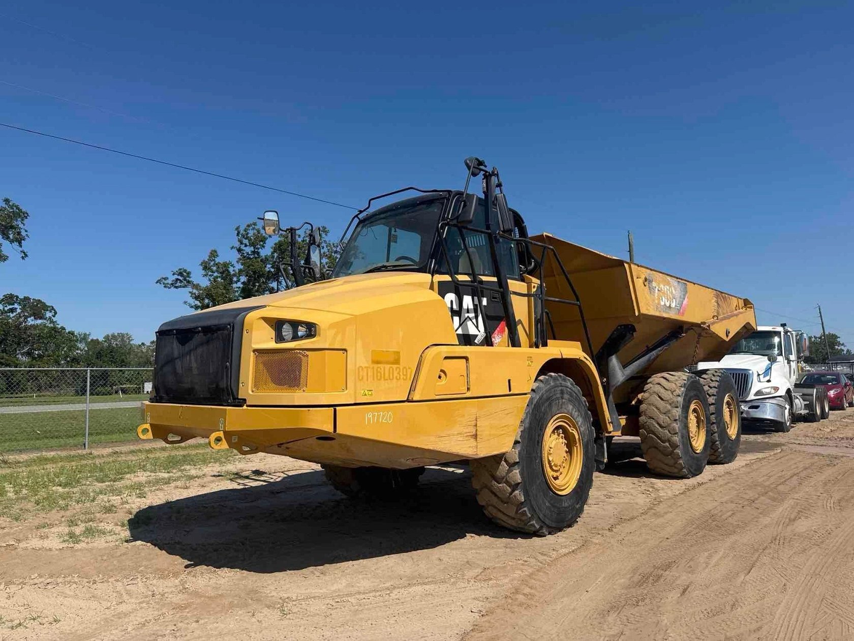 2016 CATERPILLAR 730C2 OFF ROAD DUMP